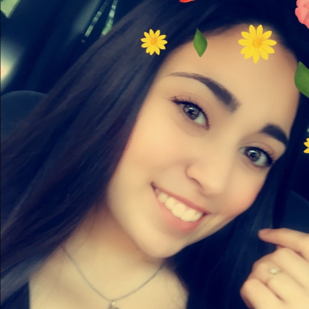 Meet your Posher, Liana